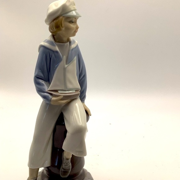 Vintage Llardo Spain Porcelain Sailor Boy Figurine - Picture 12 of 15